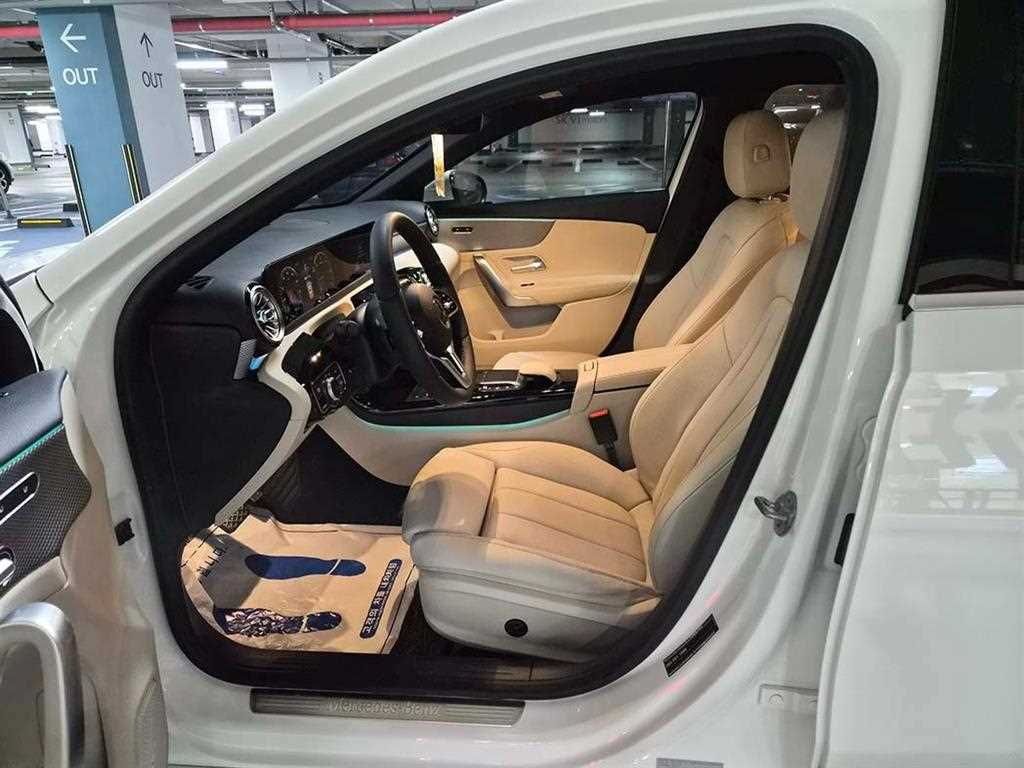 Mercedes Benz A Class - Vista 6