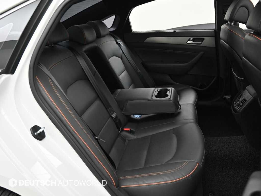 HYUNDAI Sonata - Vista 12
