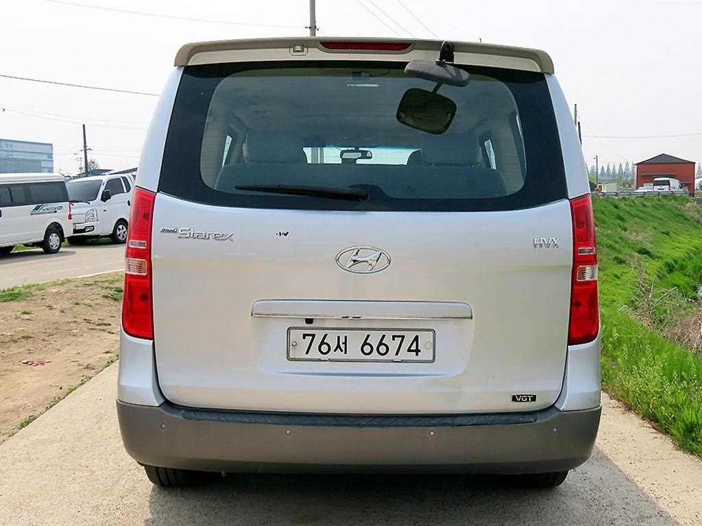HYUNDAI Starex - Vista 4