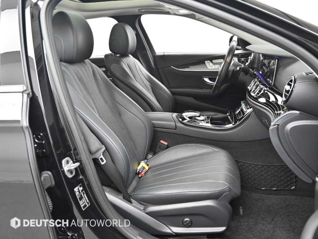 Mercedes Benz E class - Vista 10