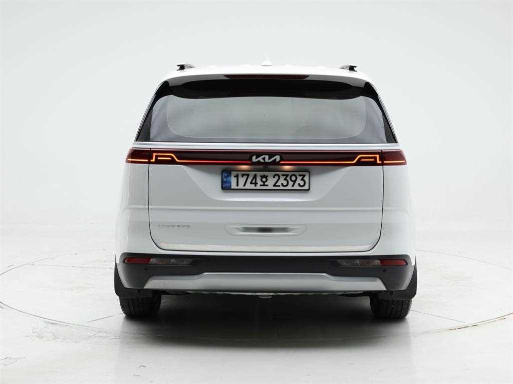 KIA Carnival - Vista 5