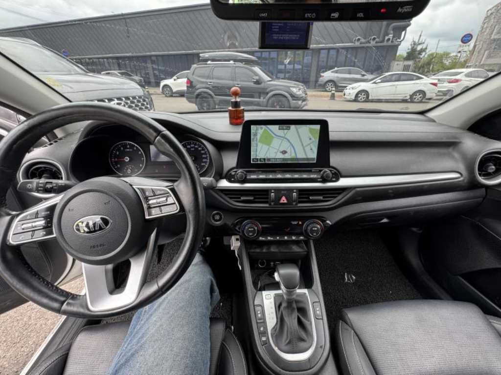 KIA K3 - Vista 6