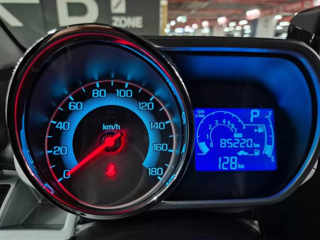 Chevrolet Spark - Vista 11