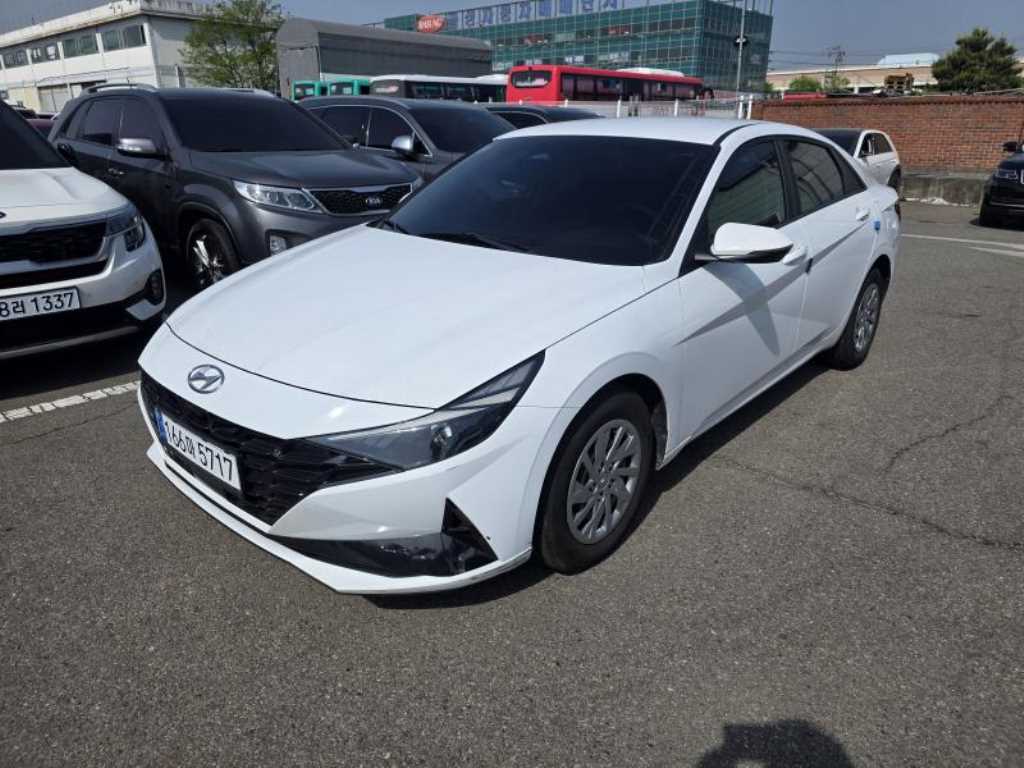 HYUNDAI Avante 2021 Blanco - Importación desde Corea - HF Imports Iquique - Foto 1