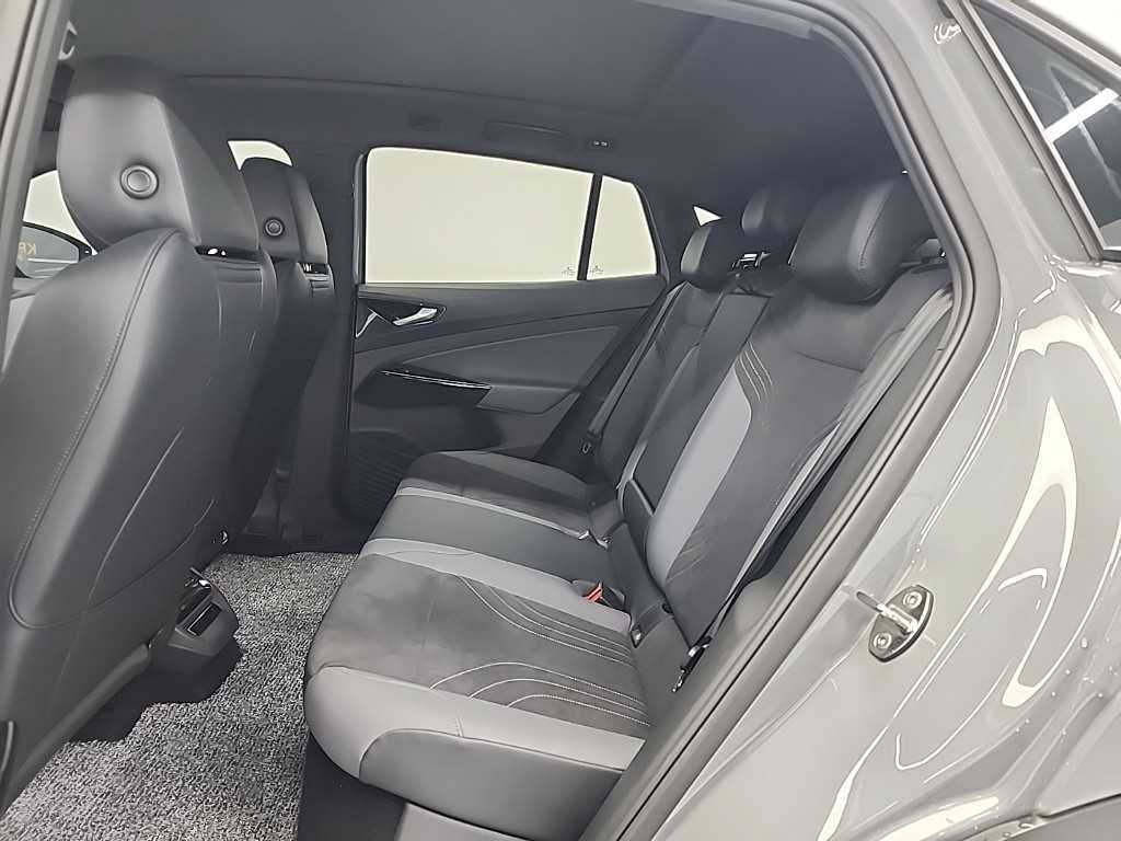 Volkswagen ID.5 - Vista 12