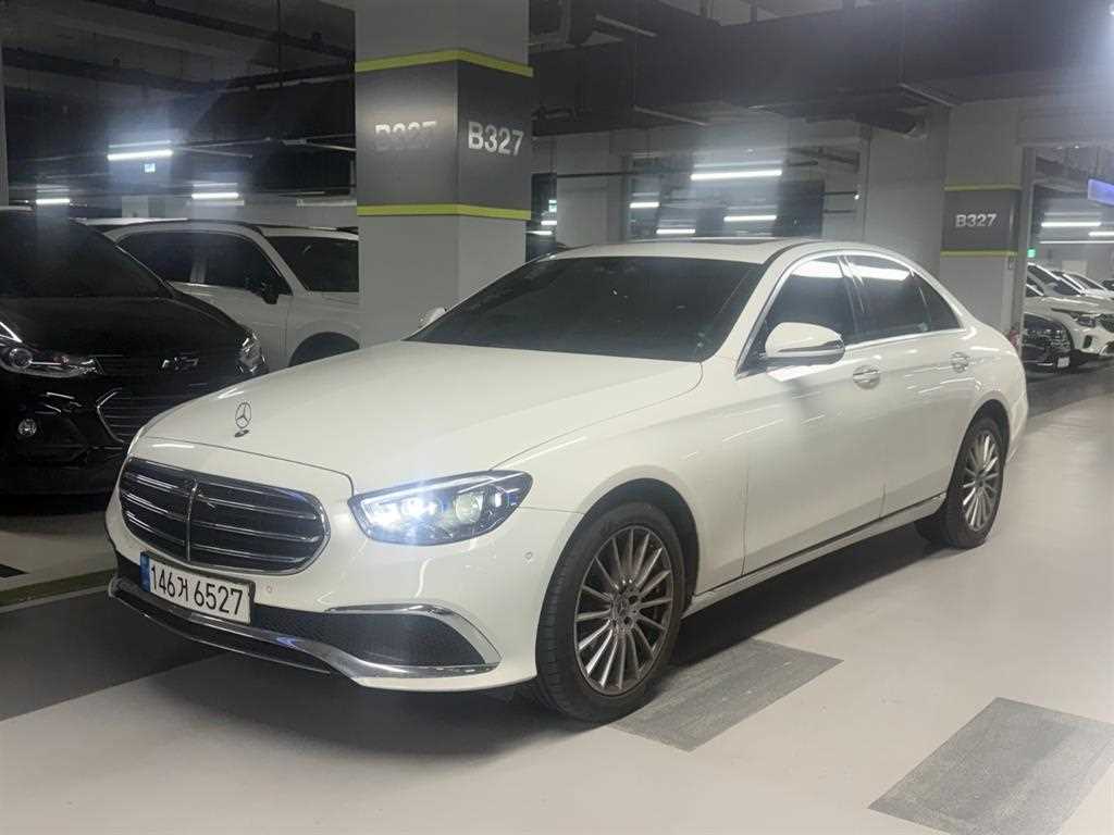 Mercedes Benz E class - Vista 2
