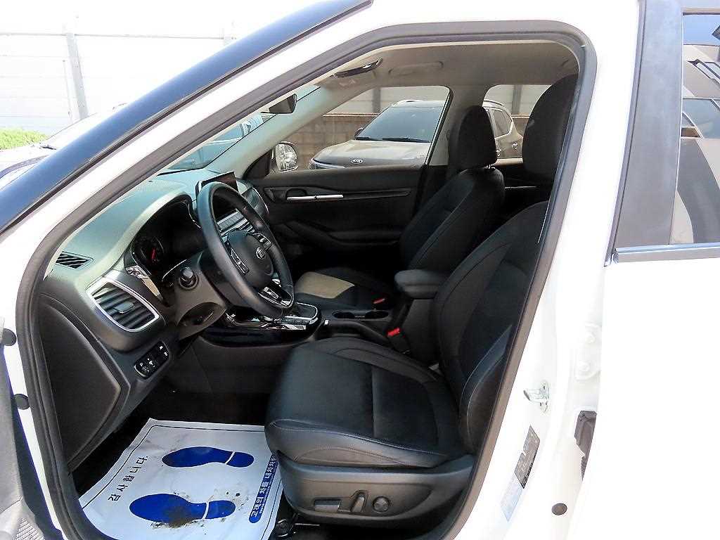 KIA Seltos - Vista 5