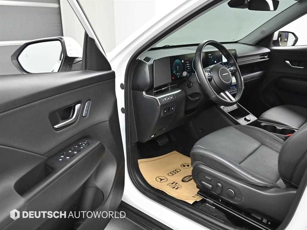 HYUNDAI Kona - Vista 11