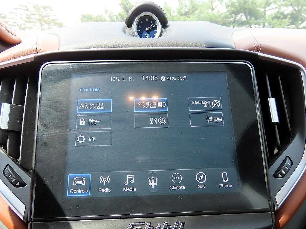 Maserati Ghibli 2019 Gris - Importación desde Corea - HF Imports Iquique - Foto 13