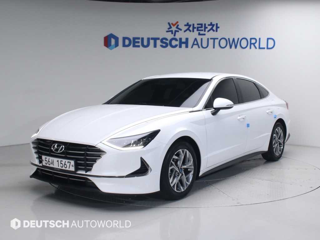 HYUNDAI Sonata - Vista 3