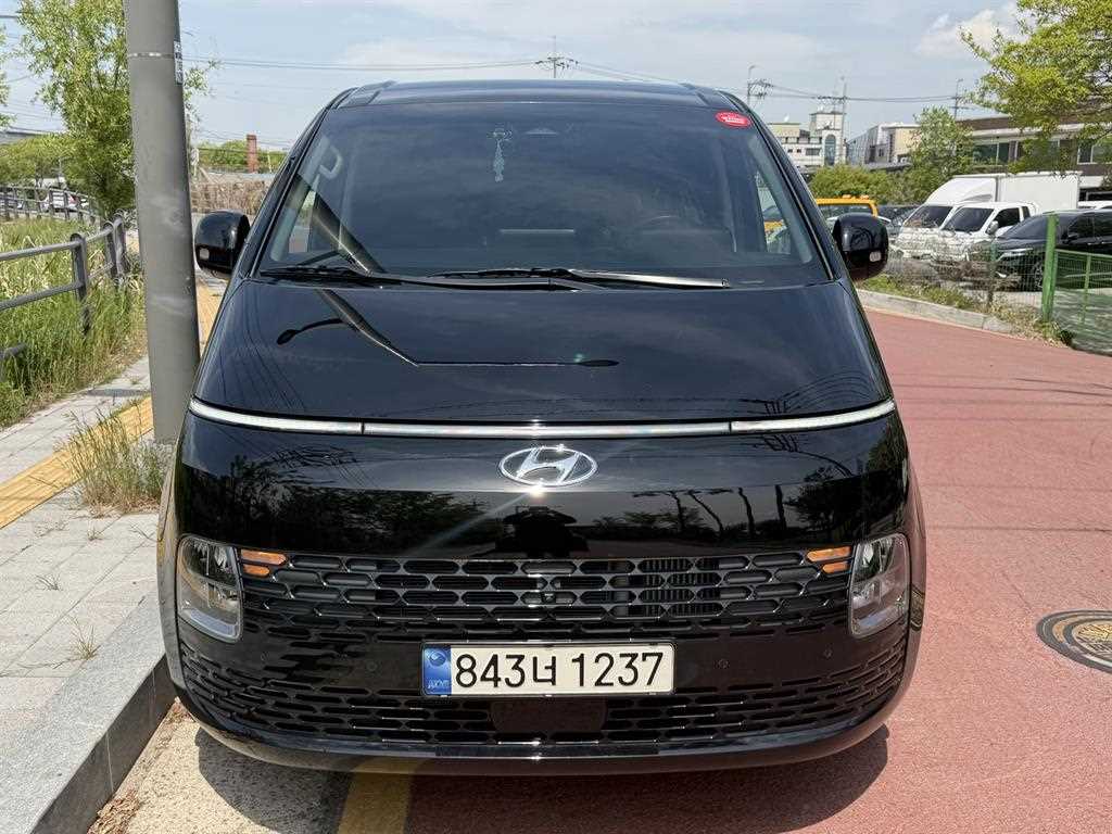 HYUNDAI Staria 2024 Negro - Importación desde Corea - HF Imports Iquique - Foto 1