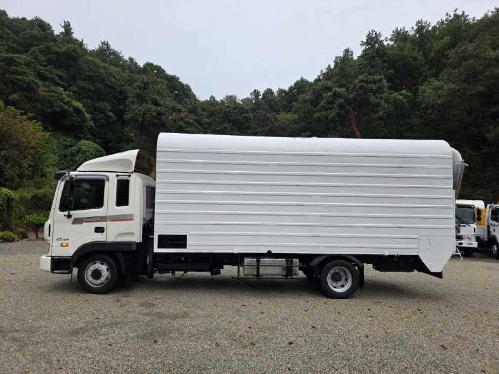 medium and large cargo Special - Vista 8