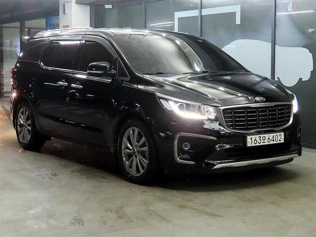 KIA Carnival 2019 Negro - Importación desde Corea - HF Imports Iquique - Foto 1