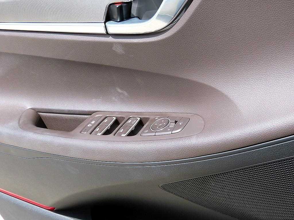 HYUNDAI Grandeur - Vista 11