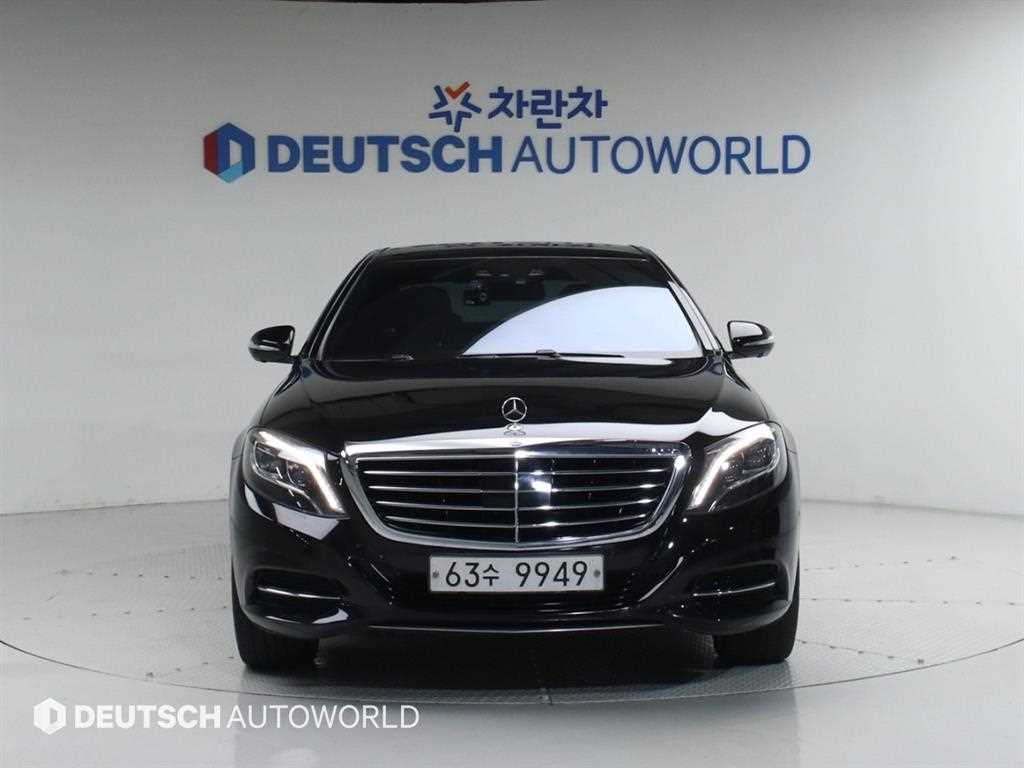 Mercedes Benz S Class - Vista 3