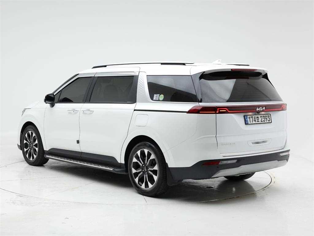 KIA Carnival - Vista 4