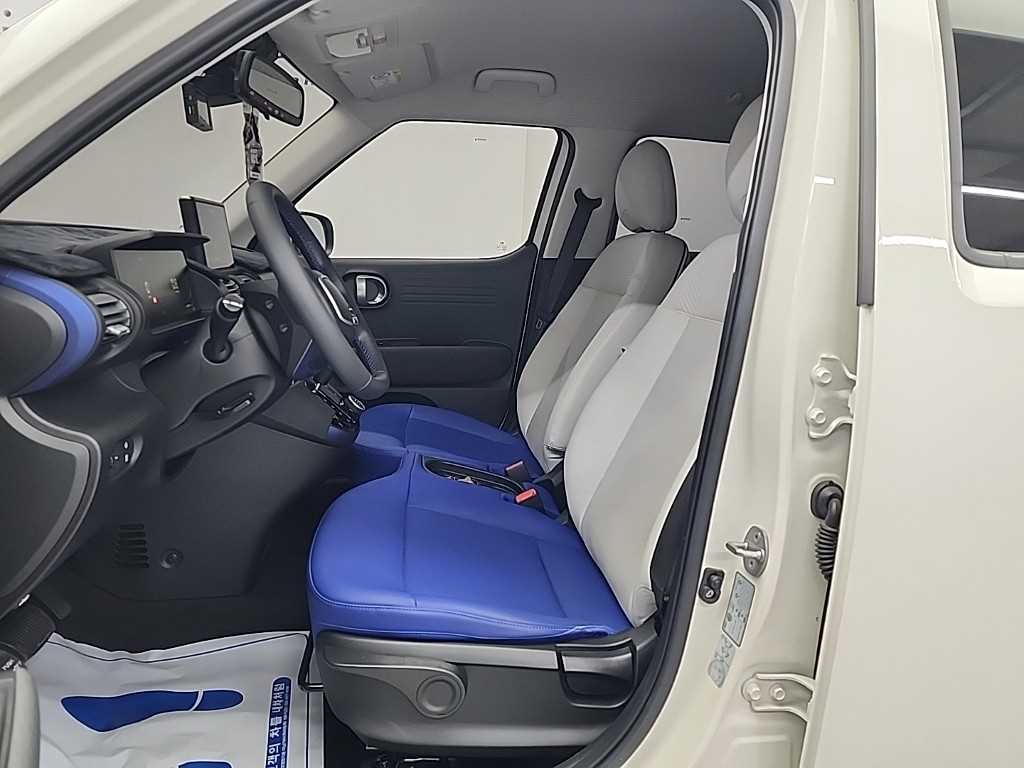HYUNDAI Casper - Vista 11