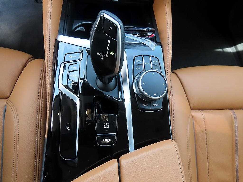 BMW 5 Series - Vista 11