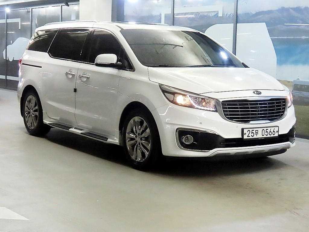 KIA Carnival 2016 Blanco - Importación desde Corea - HF Imports Iquique - Foto 1