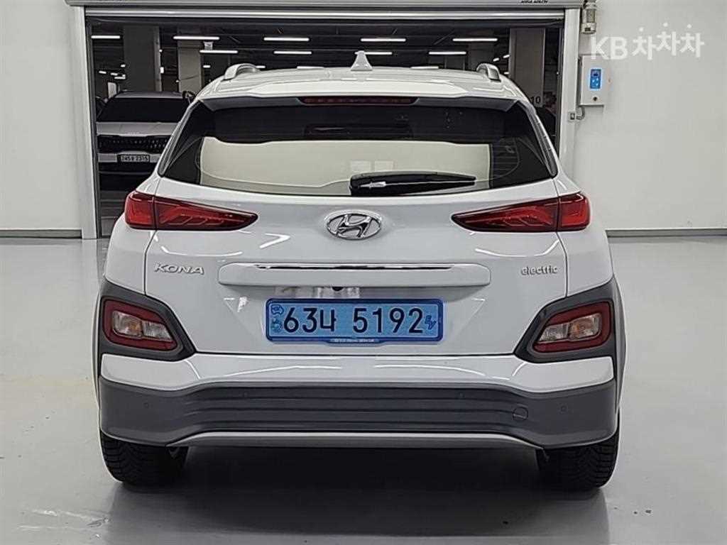 HYUNDAI Kona - Vista 3