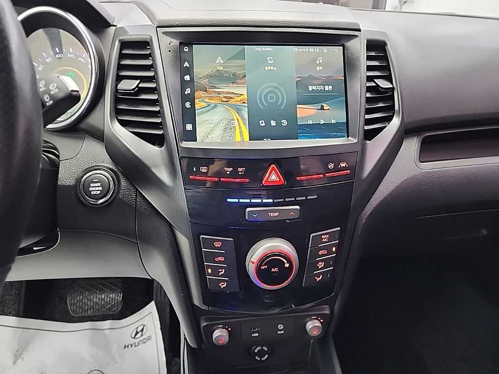 Ssangyong Tivoli - Vista 10
