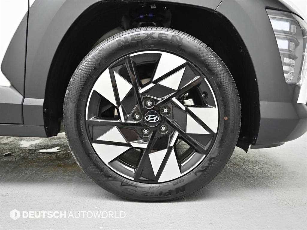 HYUNDAI Kona - Vista 5