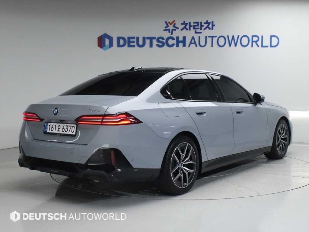 BMW 5 Series - Vista 2