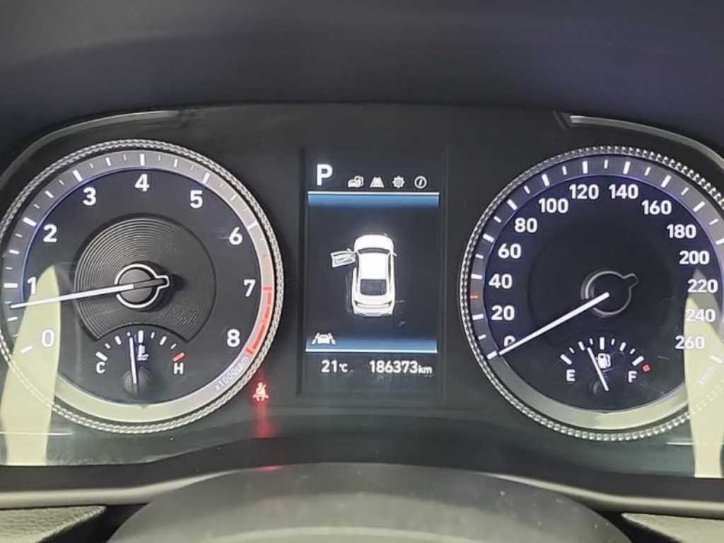 HYUNDAI Sonata - Vista 5