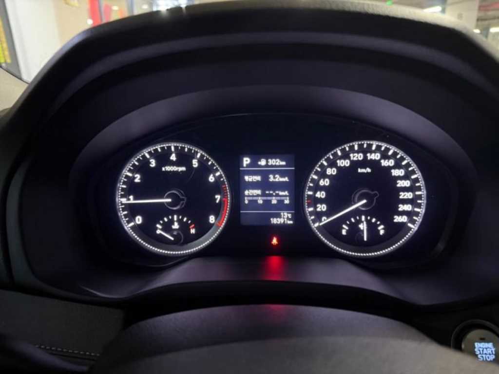 HYUNDAI Grandeur - Vista 9