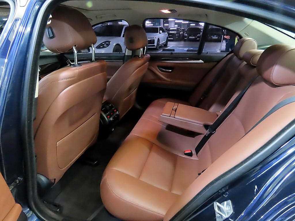 BMW 5 Series - Vista 7