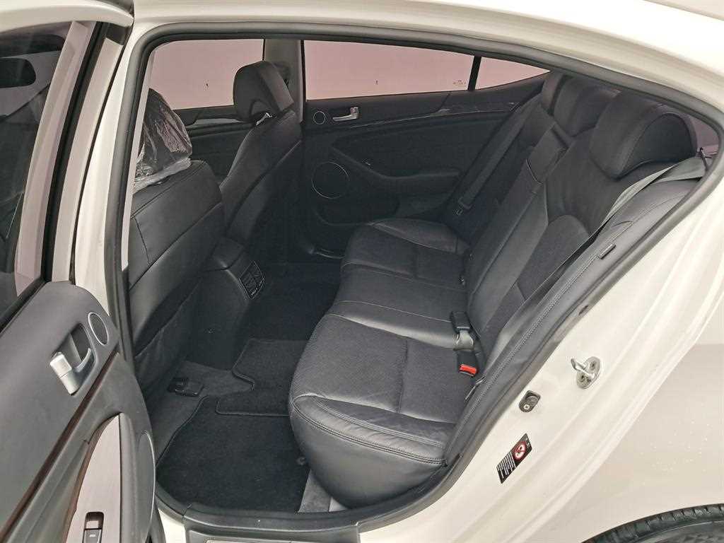 KIA K7 - Vista 12