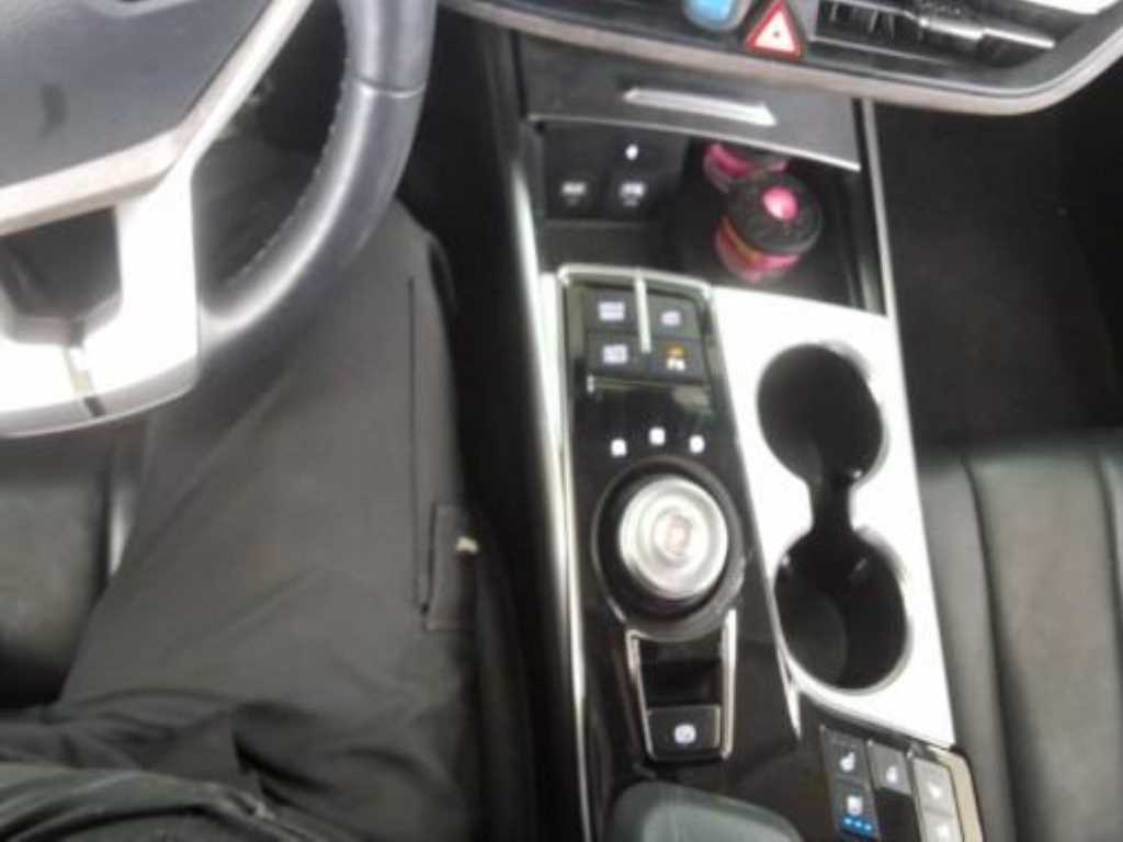 KIA K8 - Vista 6