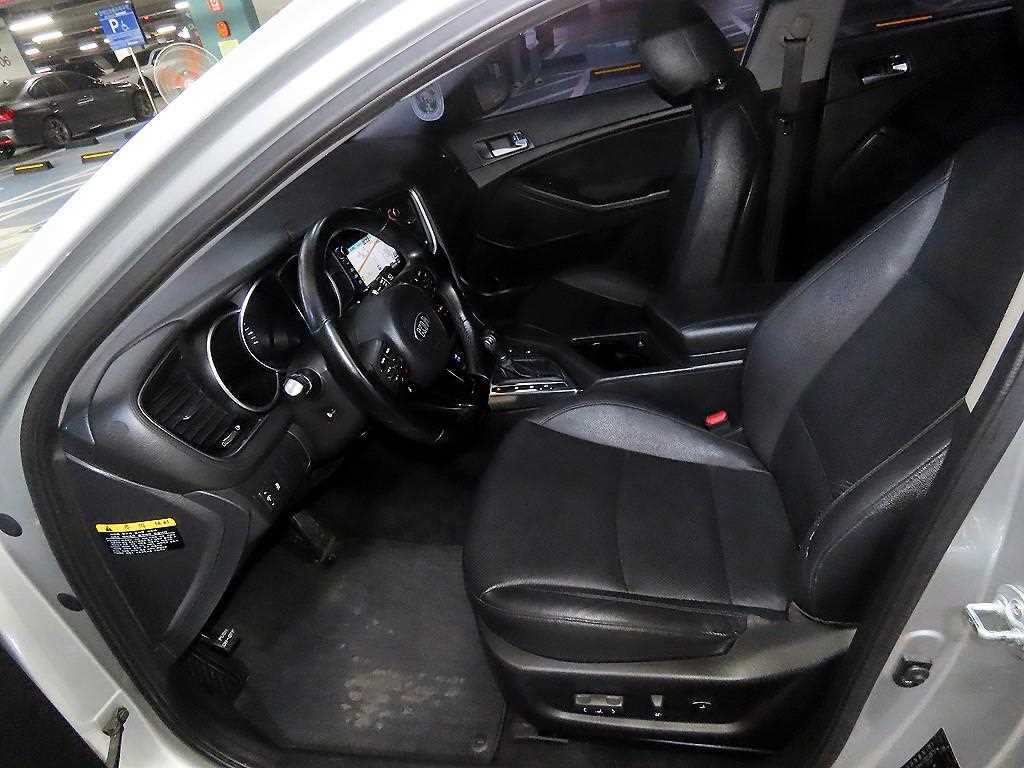 KIA K5 - Vista 5
