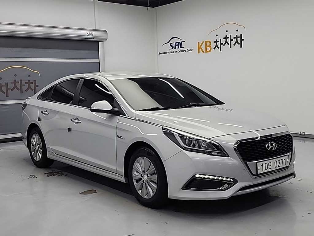HYUNDAI Sonata - Vista 4