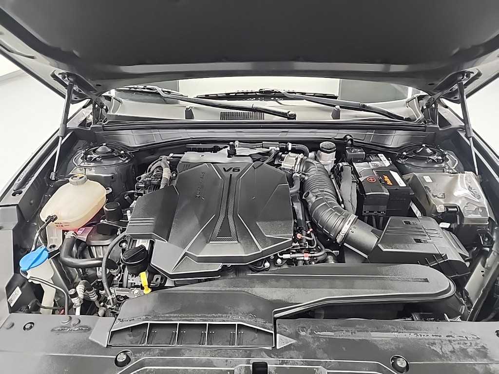 KIA K8 - Vista 5