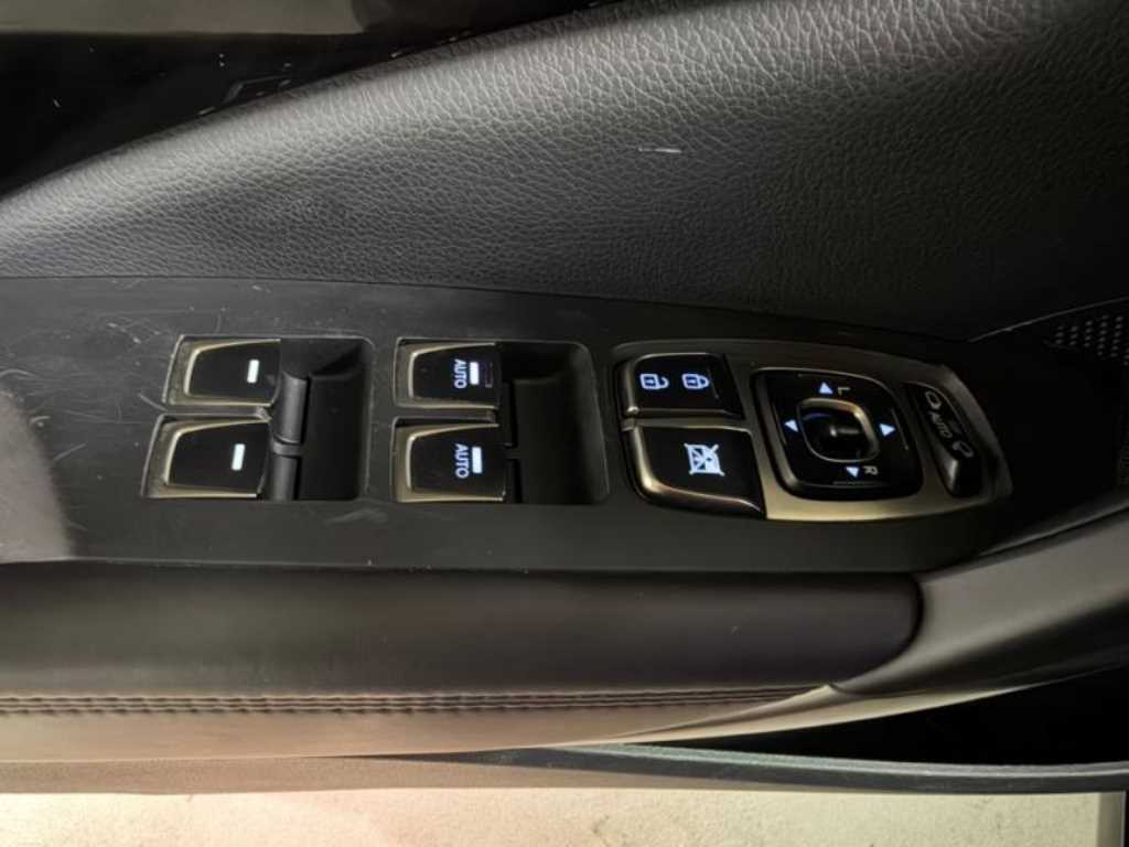 HYUNDAI Grandeur 2014 Negro - Importación desde Corea - HF Imports Iquique - Foto 13