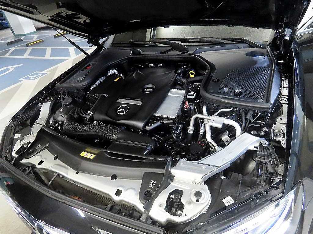 Mercedes Benz E class 2018 Negro - Importación desde Corea - HF Imports Iquique - Foto 19