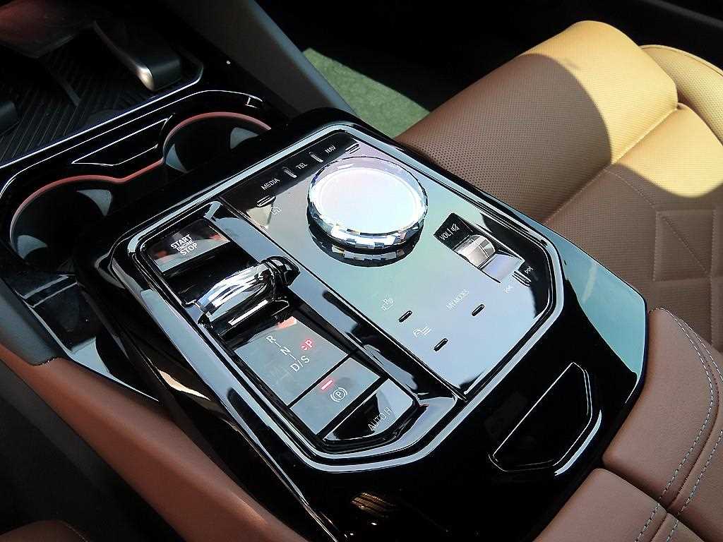 BMW 5 Series - Vista 11