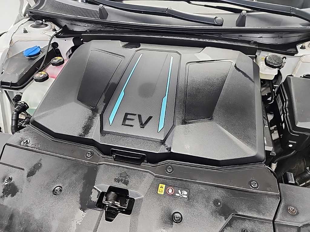 HYUNDAI Ioniq 5 - Vista 5