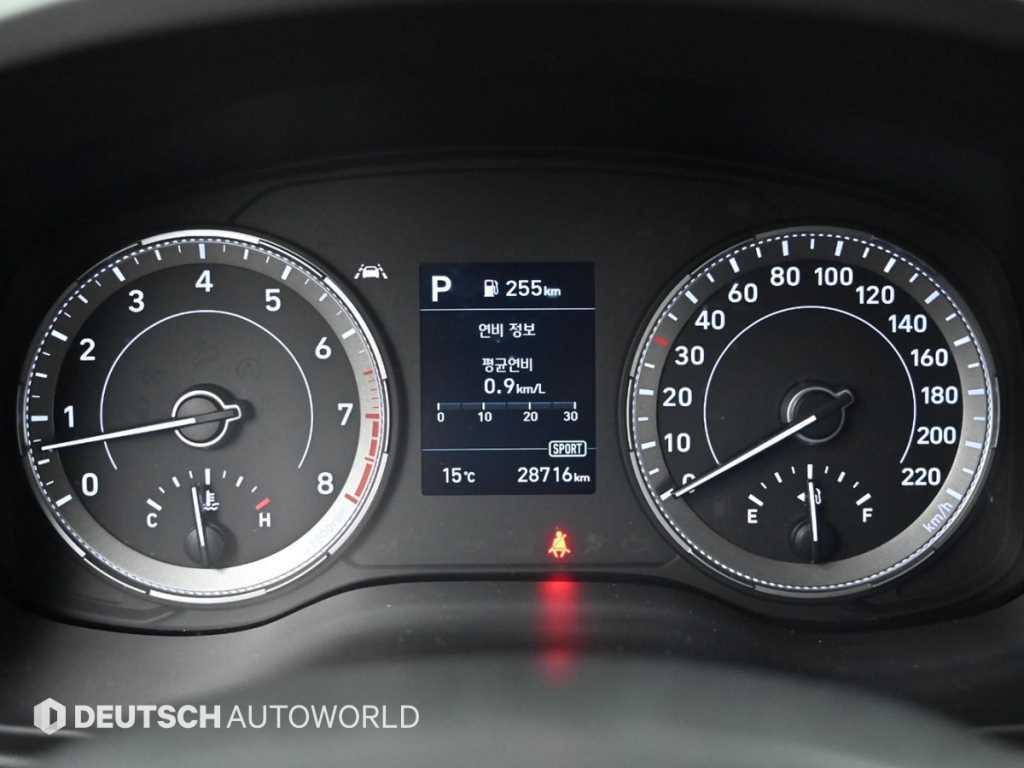 HYUNDAI Venue - Vista 8