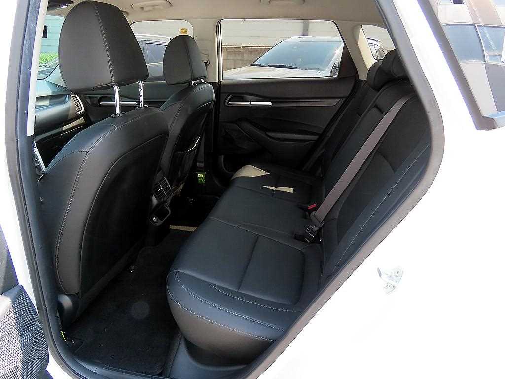 KIA Seltos - Vista 6