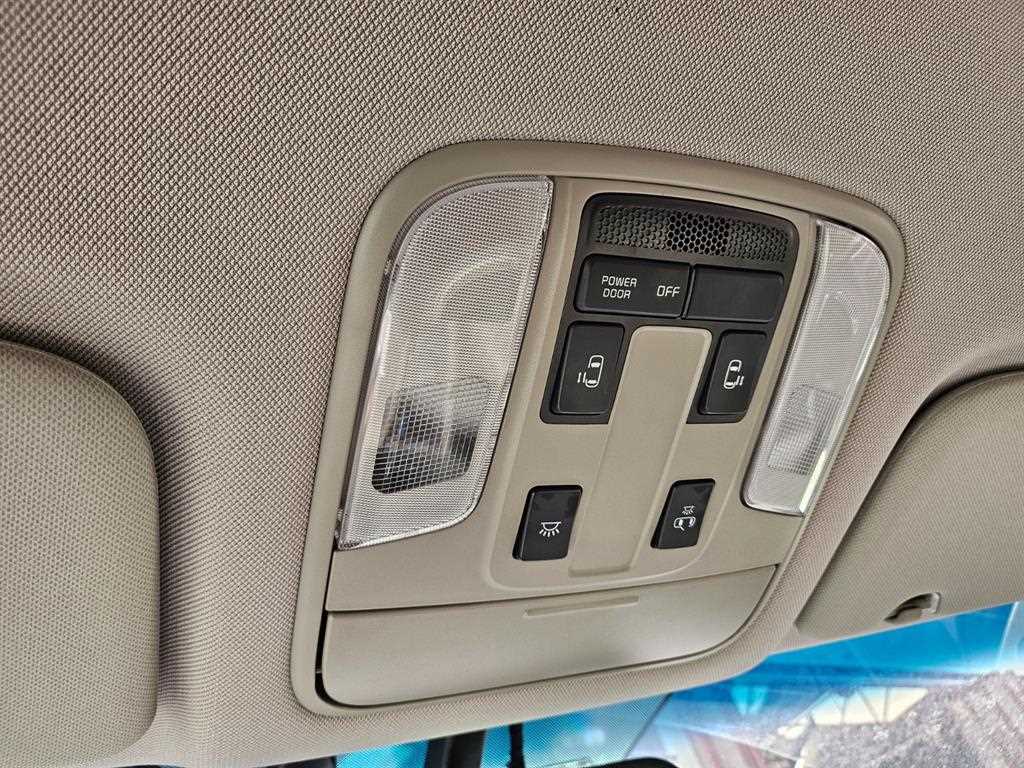 KIA Carnival 2018 Blanco - Importación desde Corea - HF Imports Iquique - Foto 16