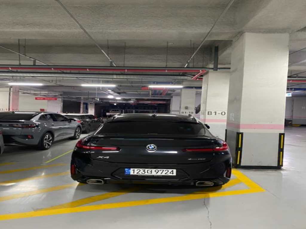 BMW X4 - Vista 4