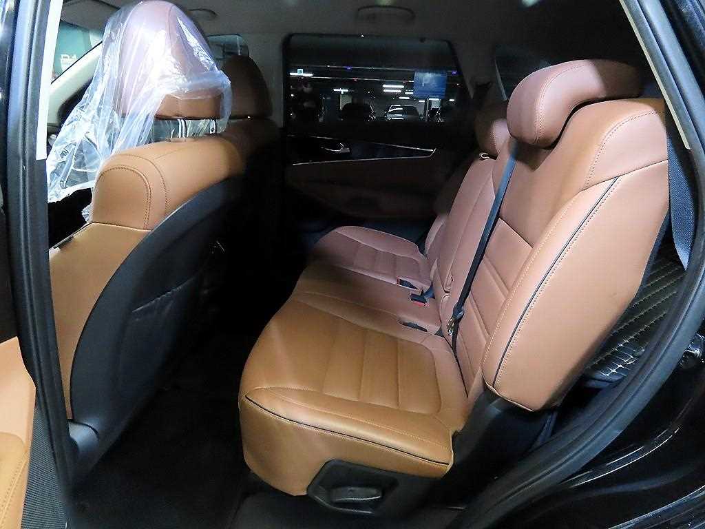 KIA Sorento - Vista 7