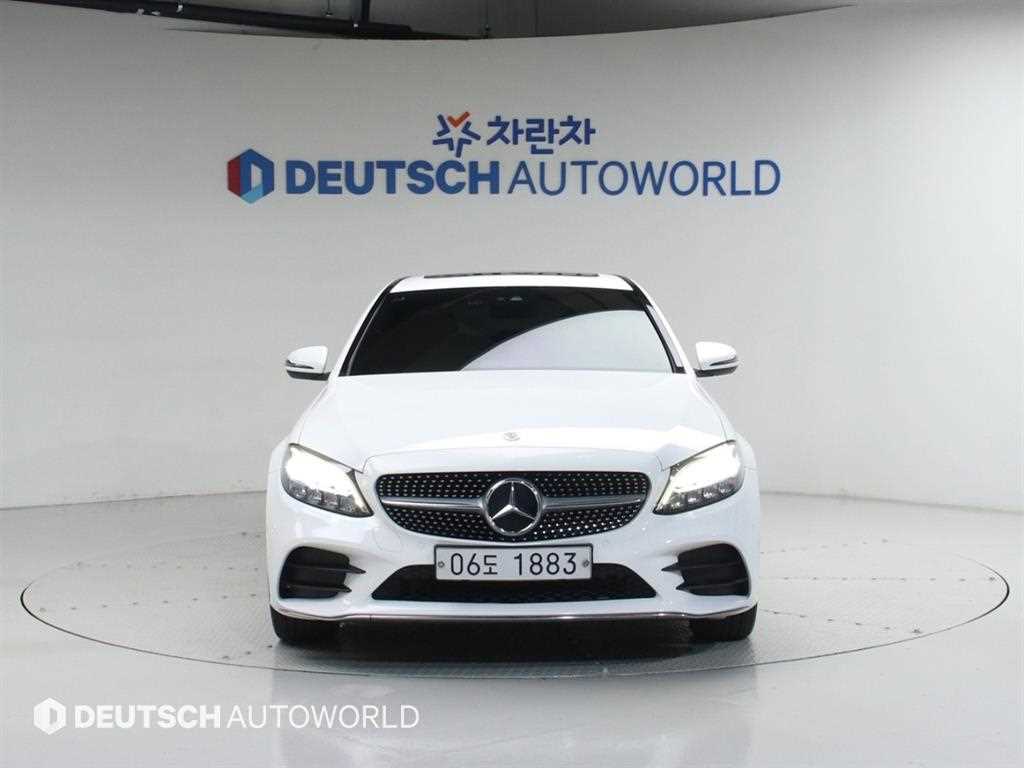 Mercedes Benz C Class - Vista 3
