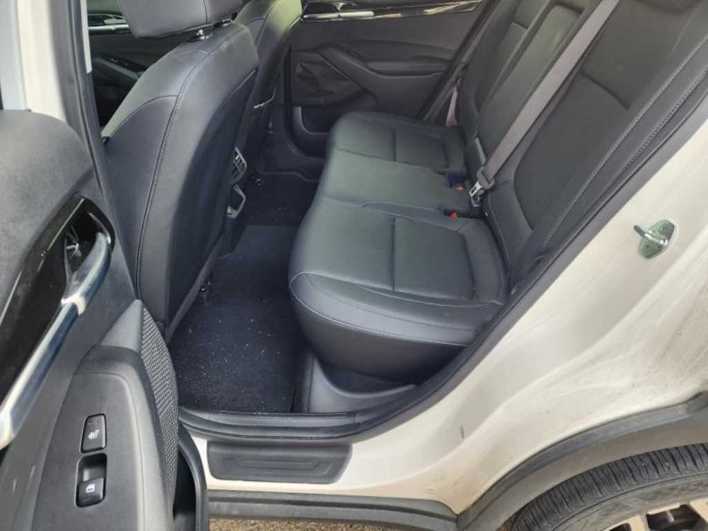 KIA Seltos - Vista 9