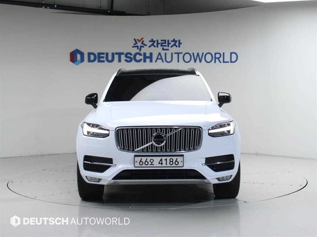 Volvo XC90 - Vista 3