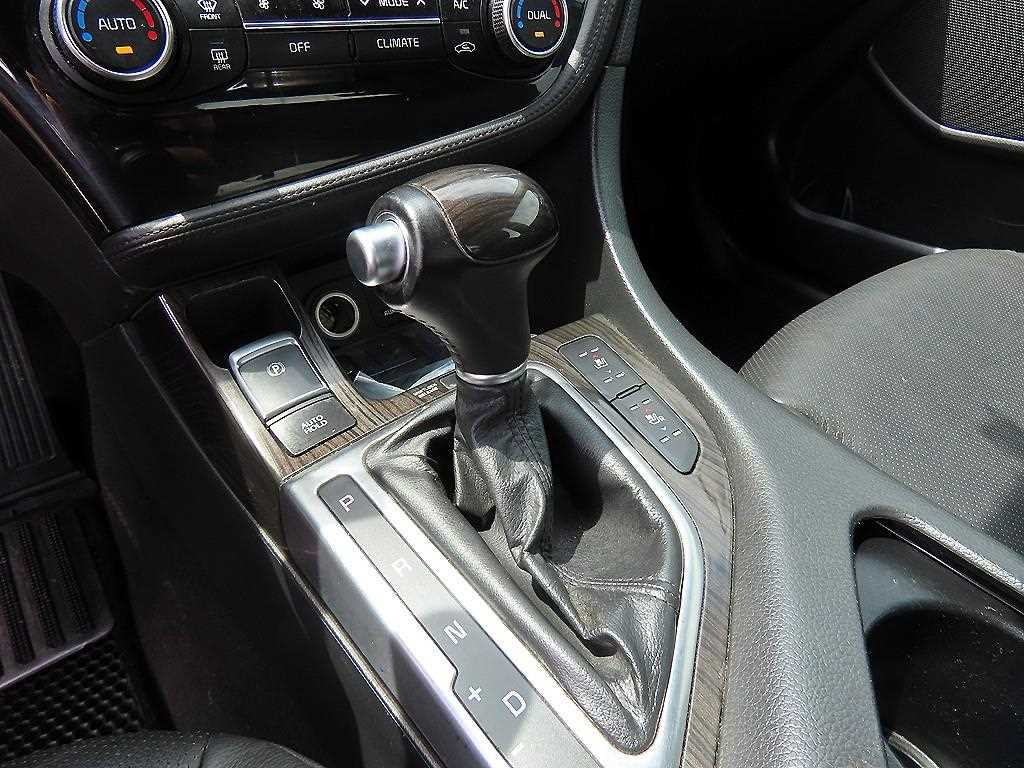 KIA K5 - Vista 11