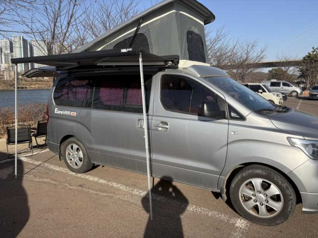 HYUNDAI Starex 2018 Gris - Importación desde Corea - HF Imports Iquique - Foto 1