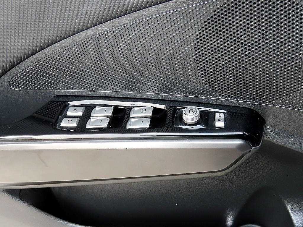 Ssangyong Tivoli - Vista 11